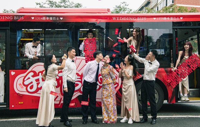 被砸碎!年亏四千万年轻人排队辞职pg电子中国网站又一“金饭碗”(图2) 被砸碎!年亏四千万年轻人排队辞职pg电子中国网站又一“金饭碗”(图2)